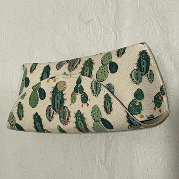 H&M Southwest Cactus Print Soft Faux Leather Eyeglasses Sunglasses Case Medium - Picture 5 of 7